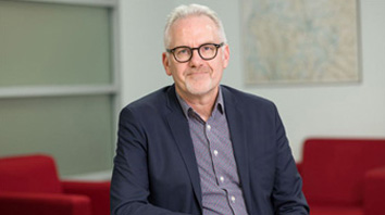 O24 Professor David Murdoch 354px